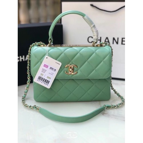 Chanel original sac à rabat en cuir d'agneau AS92236 vert clair&métal doré