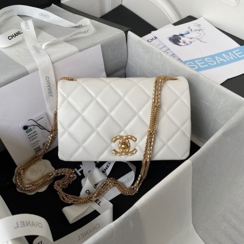 Chanel petit SAC À RABAT Agneau Métal Doré AS3386 blanc