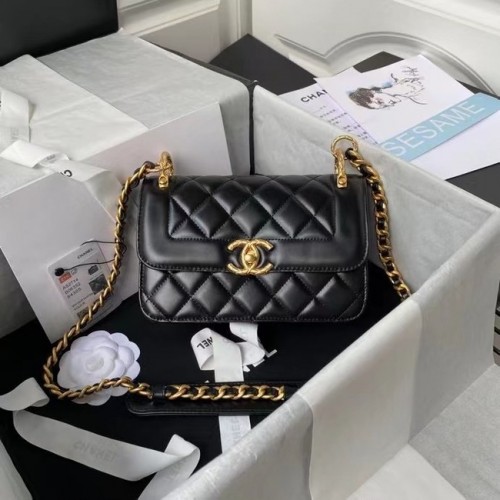 Chanel petit sac à bandoulière à rabat en cuir d'origine AS2714 noir