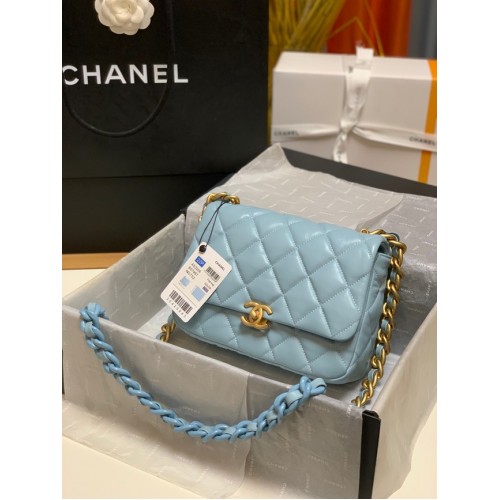Chanel petit sac bandoulière Agneau&Métal doré AS3206 bleu ciel