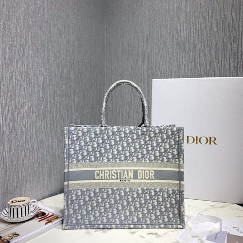 DIOR BOOK TOTE BAG EN TOILE BRODÉE C1286-6