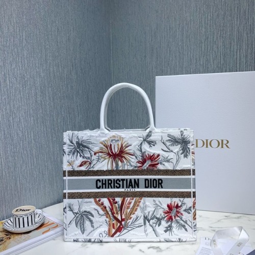 DIOR BOOK TOTE BAG EN TOILE BRODÉE C1286-7