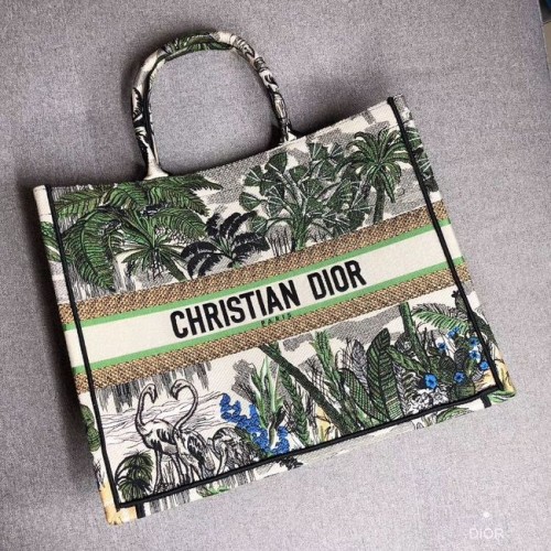 DIOR BOOK TOTE BAG EN TOILE BRODÉE C1286 Vert