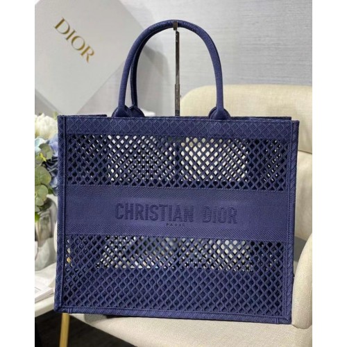 DIOR BOOK TOTE Bleu Mesh Broderie M1286ZW