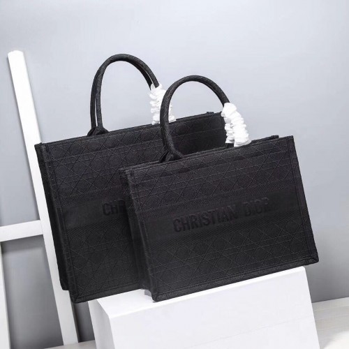 SAC EN TOILE BRODÉE DIOR BOOK TOTE C1287-19