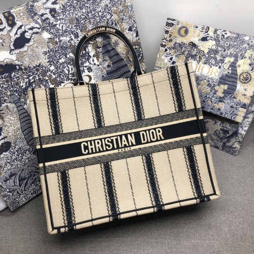 DIOR BOOK TOTE SAC EN TOILE BRODÉE M1287-9