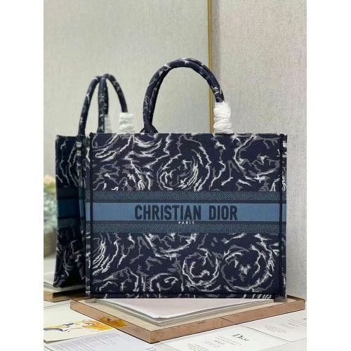 DIOR BOOK TOTE Broderie C1286-32 bleu