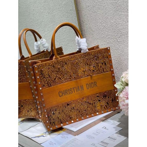 DIOR BOOK TOTE Broderie Multicolore M1297ZR-5 JAUNE
