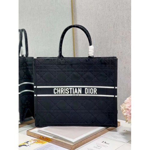 DIOR BOOK TOTE Velours C1286-5 blanc