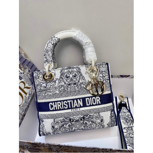 SAC DIOR MEDIUM LADY D-LITE Bleu Toile de Jouy Broderie Inversée M0565ORGO