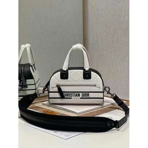 Sac fourre-tout moyen en cuir gaufré DIOR C9178A blanc