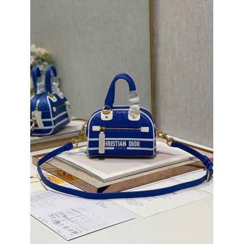 DIOR petit sac cabas en cuir gaufré C9201 bleu