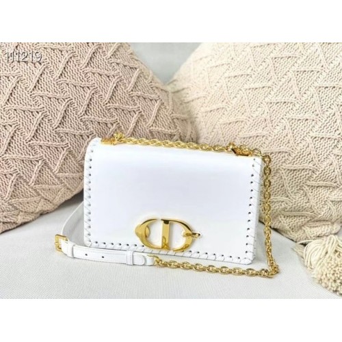 Dior SAC 30 MONTAIGNE Cuir de veau M9207 blanc