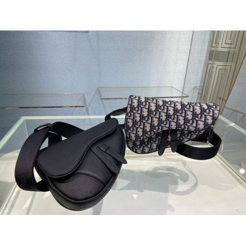 Dior SADDLE BELT POUCH Cuir de veau grainé noir C2109