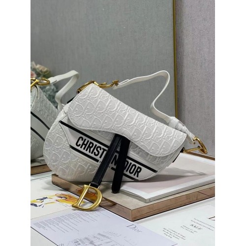 Dior SADDLE-TAS VAN KALFSLEER C9406 blanc