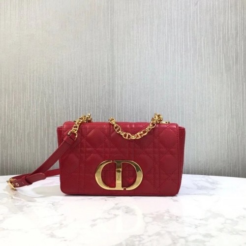 Dior PETIT SAC DIOR CARO Cuir de veau souple Cannage M9241 rouge