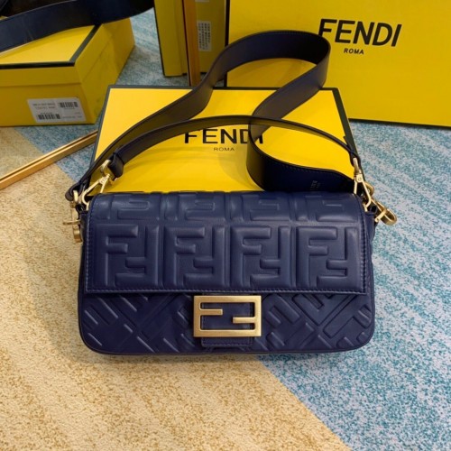 FENDI BAGUETTE Mini sac à bandoulière 8BS017 bleu foncé