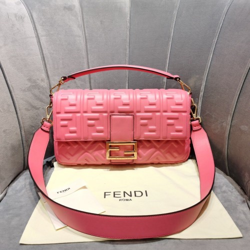 FENDI BAGUETTE Sac à bandoulière 8BS017 rose