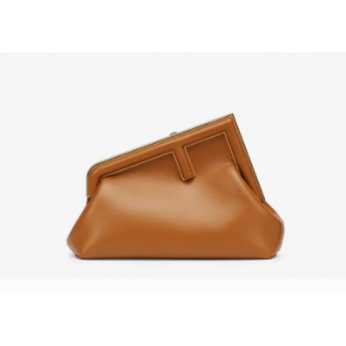 FENDI FIRST PETIT sac en cuir caramel 8BP129A