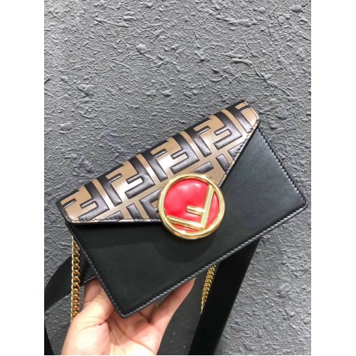 FENDI Kan I Sac de poche en cuir 13163 noir