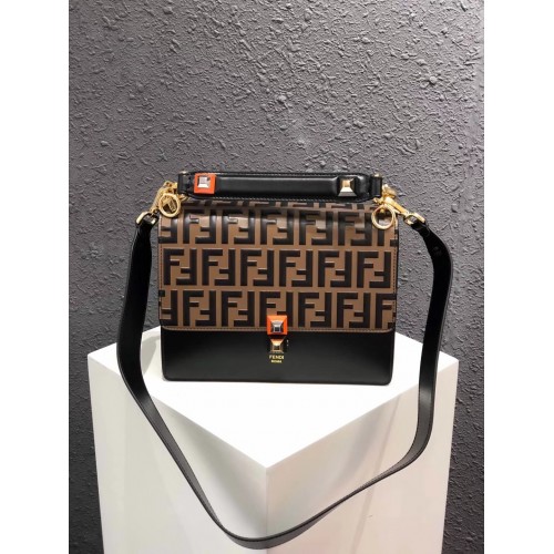 FENDI Kan I Sac à bandoulière en cuir 13137