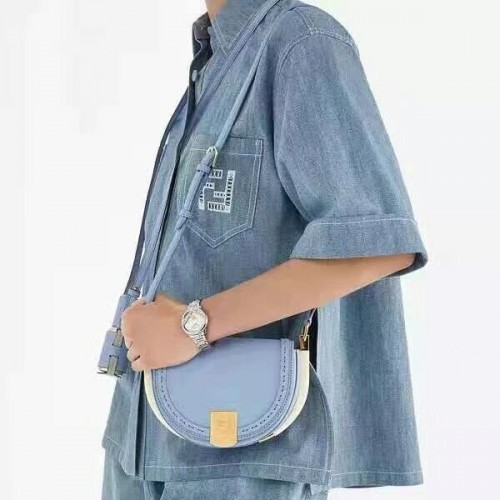 FENDI MOONLIGHT sac en cuir 8BT346A bleu clair