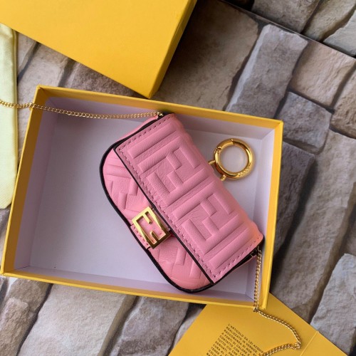 FENDI NANO BAGUETTE CHARM cuir nappa 7AR844 Rose