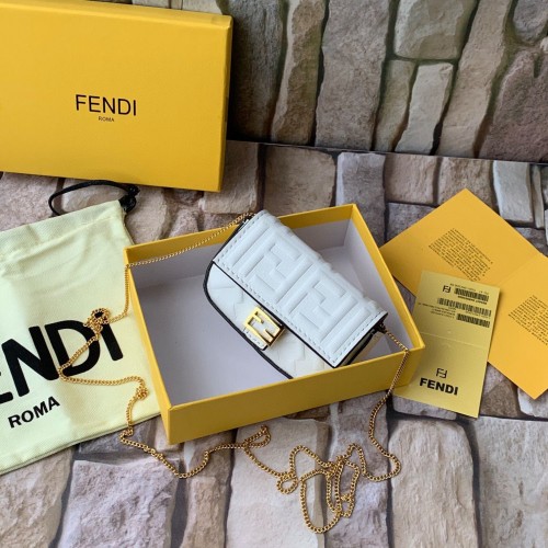 FENDI NANO BAGUETTE CHARM cuir nappa 7AR844 Blanc