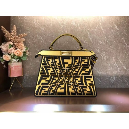 FENDI PEEKABOO ICONIC ESSENTIALLY sac en cuir F1516 jaune
