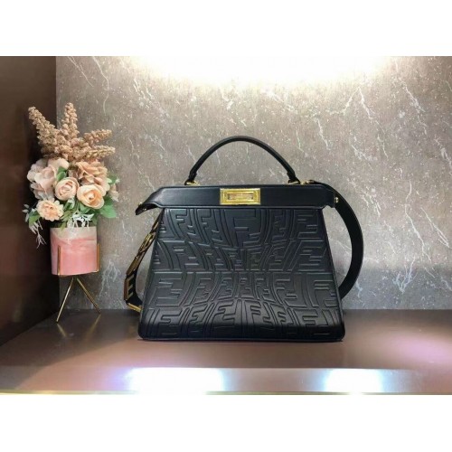FENDI PEEKABOO ICONIC ESSENTIALLY sac en cuir F1519 noir