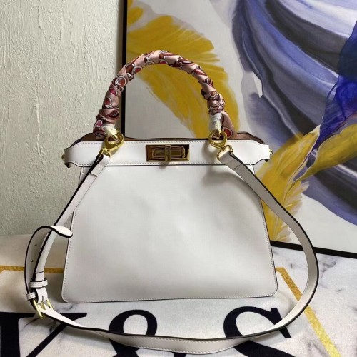 FENDI PEEKABOO ICONIC MEDIUM Sac en cuir blanc F6946