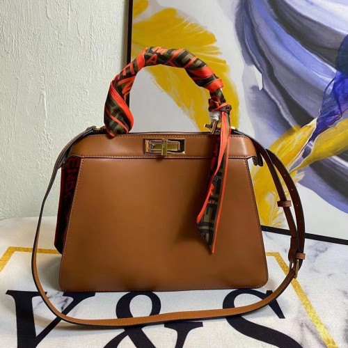 Sac FENDI PEEKABOO ICONIC MEDIUM en cuir marron F6946