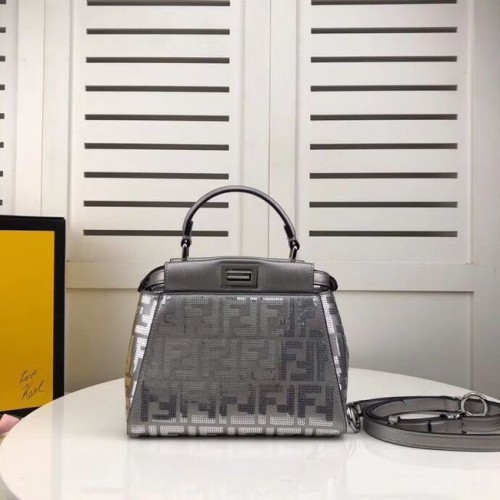 FENDI PEEKABOO ICONIC sac en cuir F0335 Argent