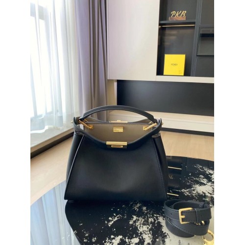 FENDI PEEKABOO ISEEU Petit sac en cuir d'origine 0196 Noir