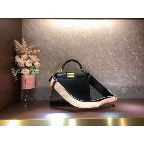 FENDI PEEKABOO ISEEU PETIT sac en cuir F1615 noir