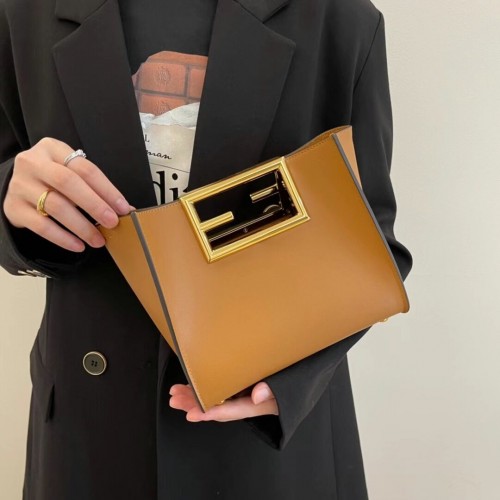 FENDI WAY petit sac en cuir 5FB6846 marron