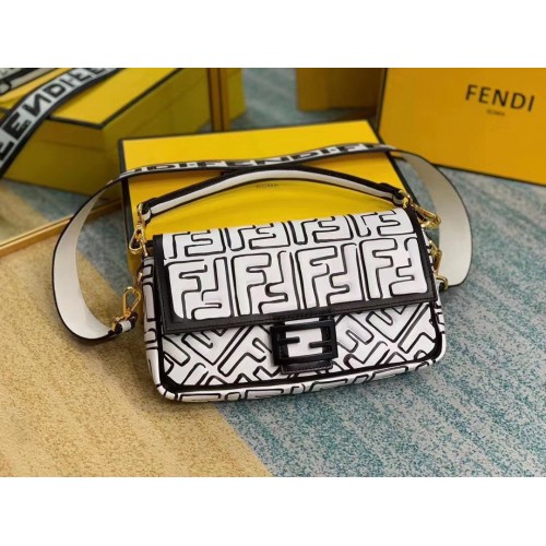 Fendi BAGUETTE Sac en cuir d'origine F2468 Blanc