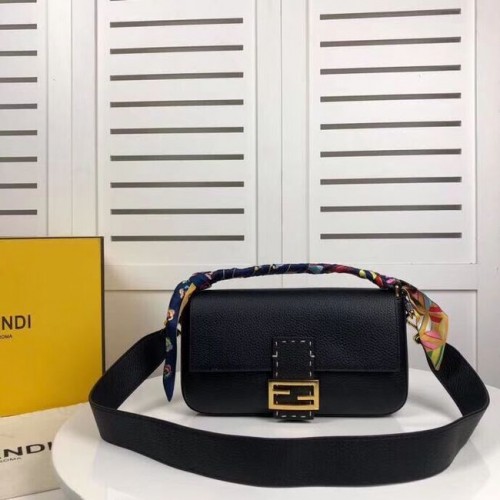 Fendi sac BAGUETTE en cuir F2466 noir
