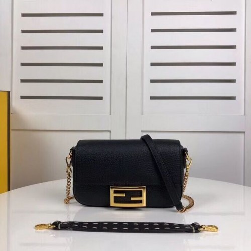 Fendi sac BAGUETTE en cuir F2467 noir