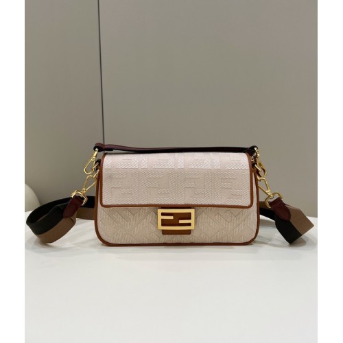 Sac en tissu Fendi Baguette Chain FF 8BR600A Beige