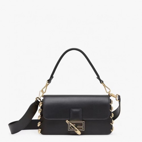 Broche Fendi Baguette Fendace Sac en cuir noir 8BR801