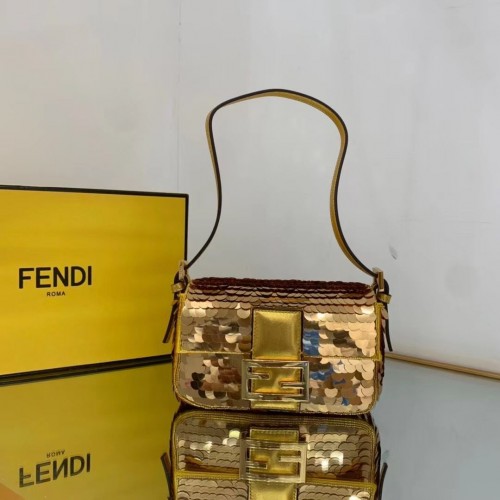 Fendi FF Baguette mini Sac Brodé à Paillettes en Métal Doré 2016 Or