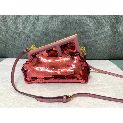 Fendi First Petit sac à sequins 8BP129 rouge