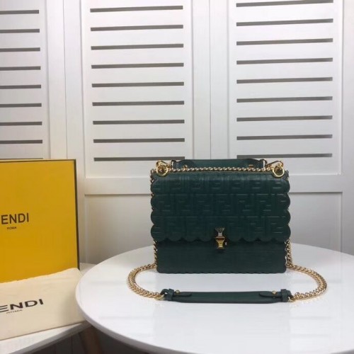 Fendi KAN IF sac en cuir 8BF053 vert