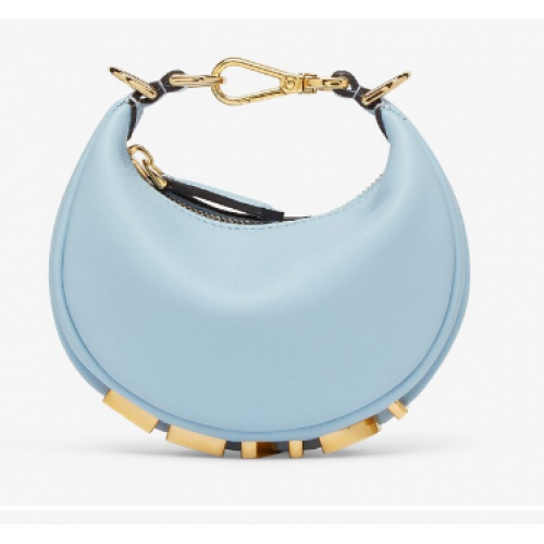 Fendi Nano Fendigraphy breloque en cuir bleu clair 7AS089A