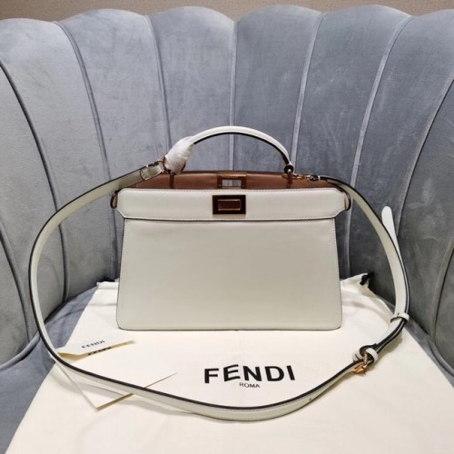 Fendi PEEKABOO ISEEU EAST-WEST sac en cuir 8BN323A blanc