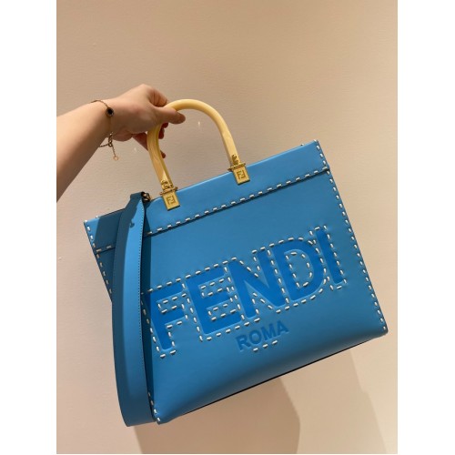 Fendi Sunshine Medium shopper en cuir bleu 8BH386A
