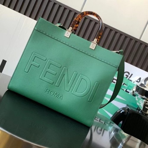 Fendi Sunshine Medium shopper en cuir 8BH386A vert