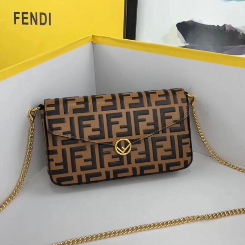 Fendi WALLET ON CHAIN WITH POUCHES mini-sac en cuir 8BS032 abricot