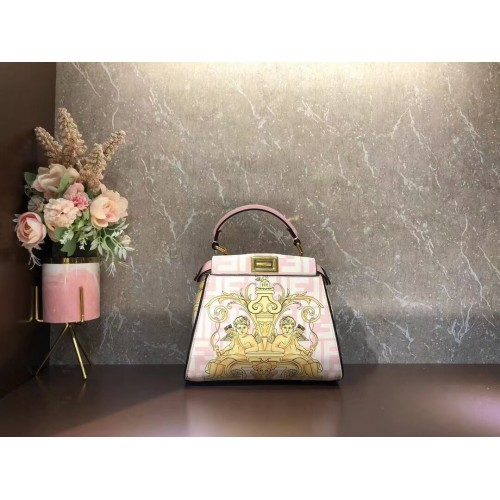 Fendi mini sac à main en soie imprimée Peekaboo F1952 rose